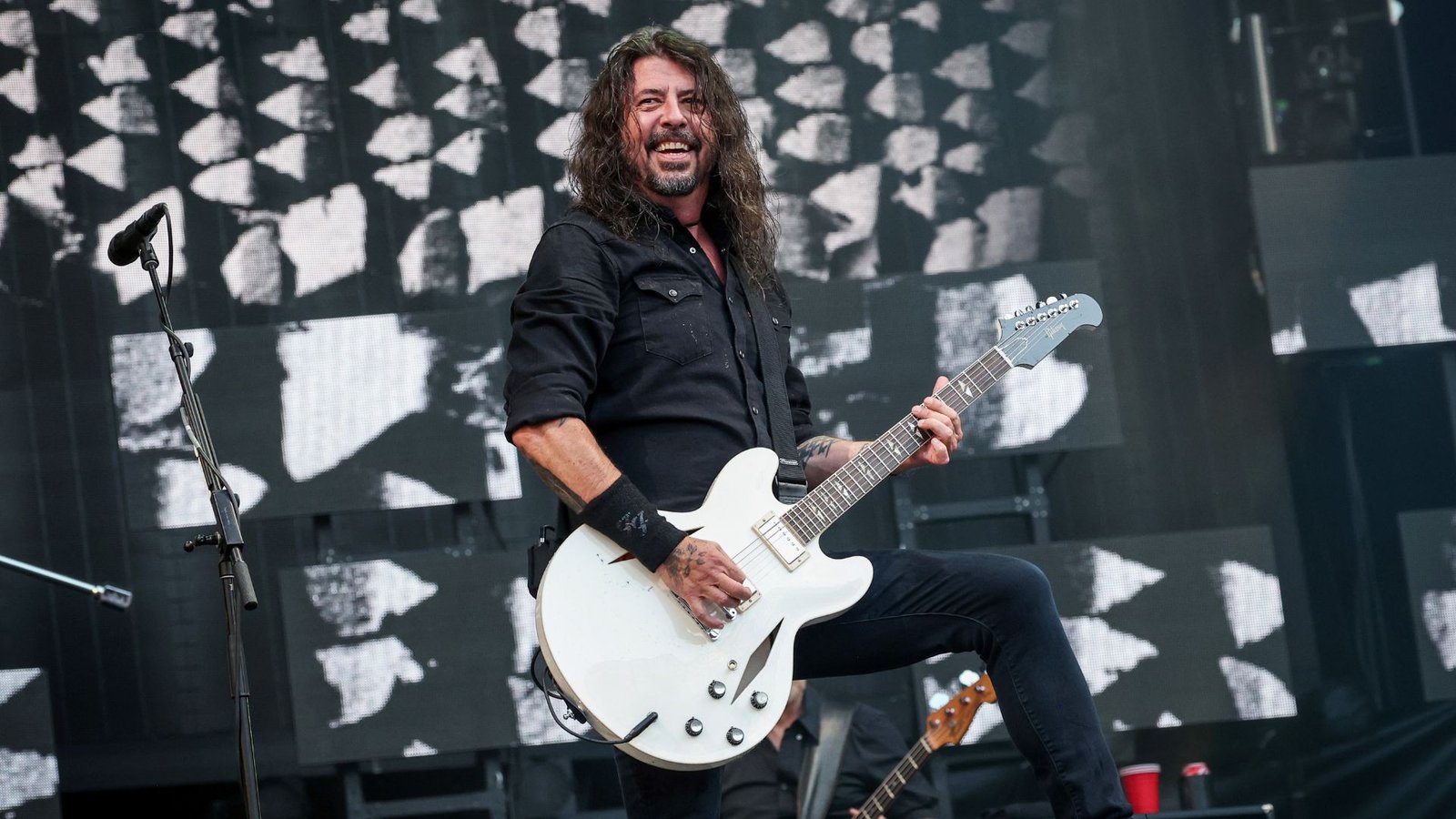 dave-grohl-foo-fighters-2024-foto-kevin-mazur-getty-images-for-foo-fighters-2158478828